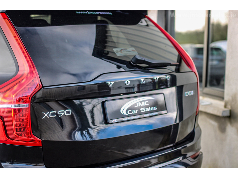 2017 Volvo XC90 D5 (235hp) AWD R-Design Geartronic €33,995