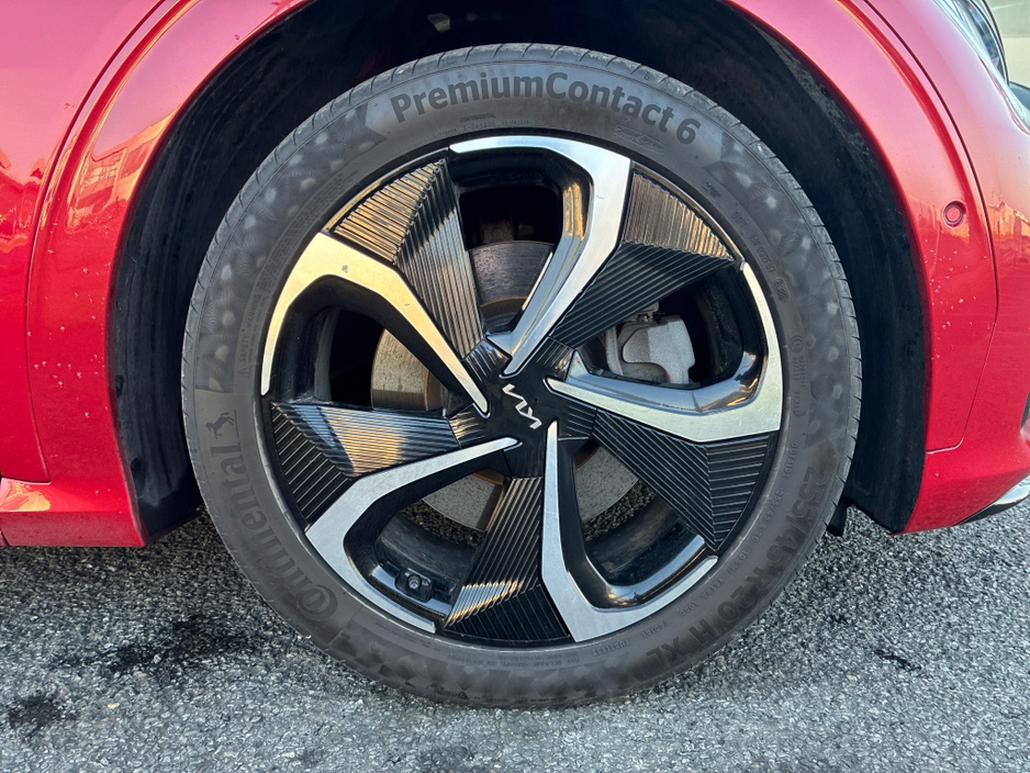 2022 Kia EV6 - image 5