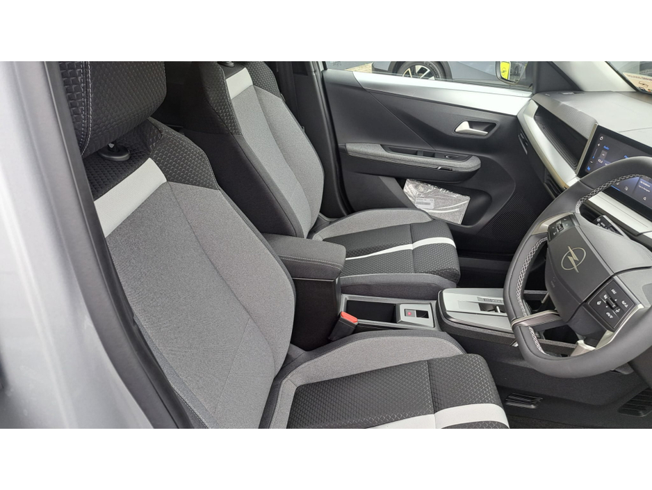 2025 Opel Frontera - image 7