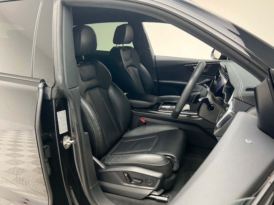 2023 Audi Q8 55 TFSI E S LINE BLACK ED 381HP QUATTRO €75,990