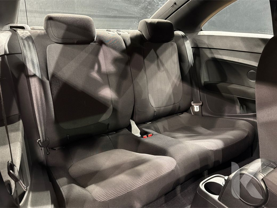 2016 Volkswagen Beetle - image 19