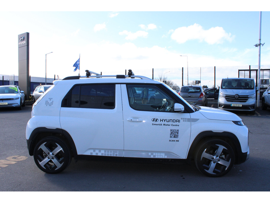 2025 Hyundai Inster - image 6