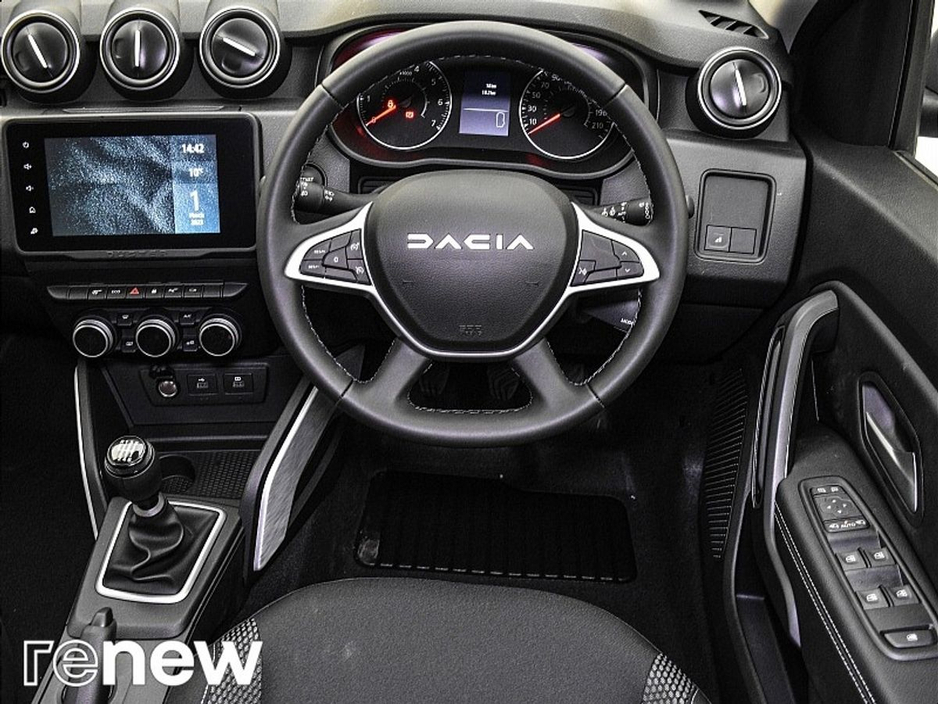 2023 Dacia Duster Journey TCe 90 4x2 NBI €22,450
