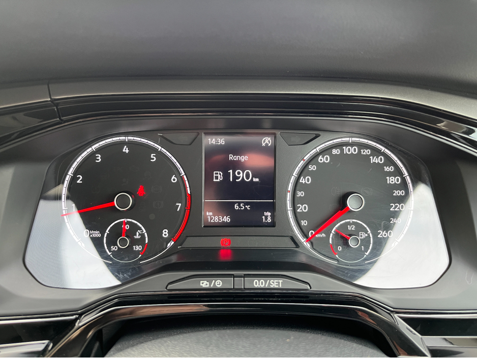 2019 Volkswagen Polo - image 19