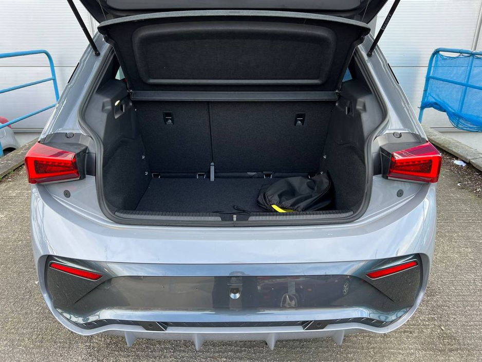 2024 Cupra Born - image 13