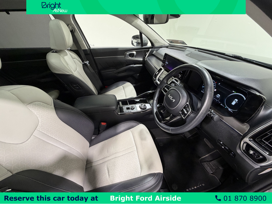 2022 Kia Sorento - image 13