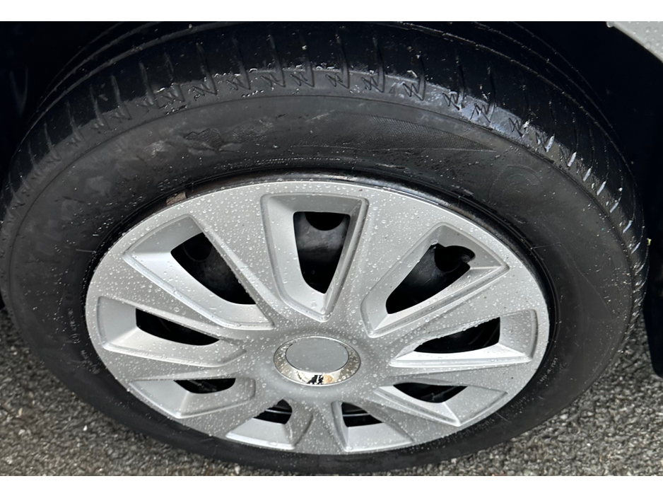 2010 Renault Clio 3 1.2 16V ROYALE ECO// €4,950