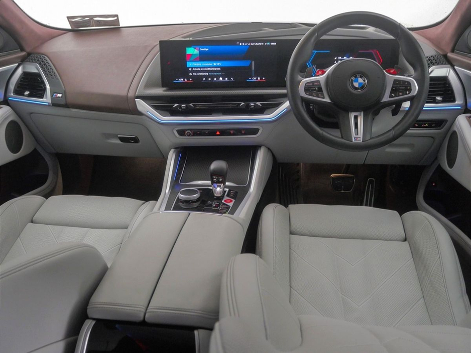 2025 BMW XM 50e €129,900