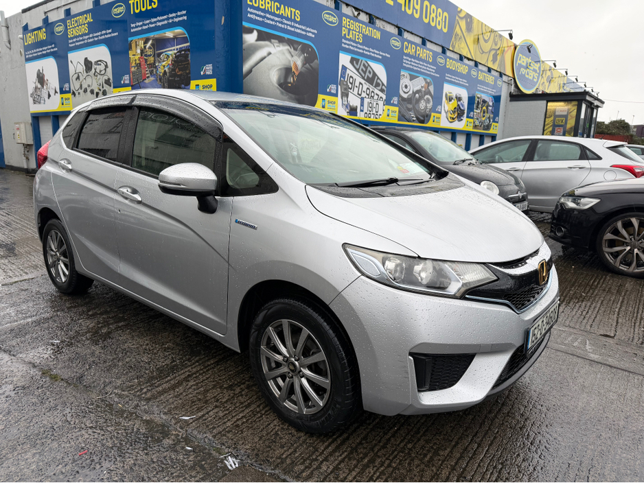 2015 Honda Fit DAA-GP6 5DR AUTO €7,990