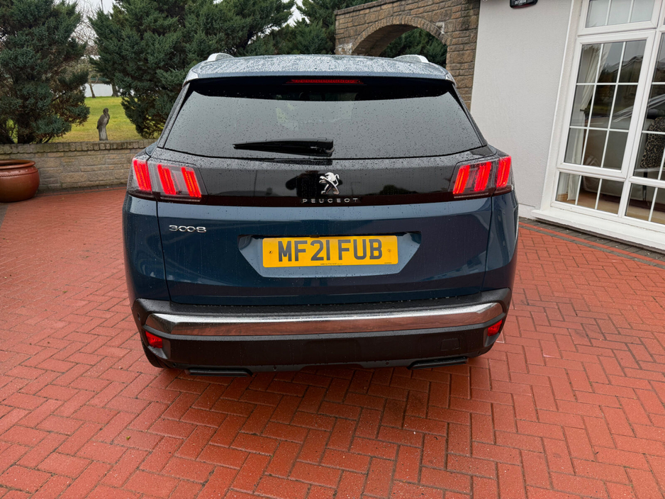 2021 Peugeot 3008 - image 9