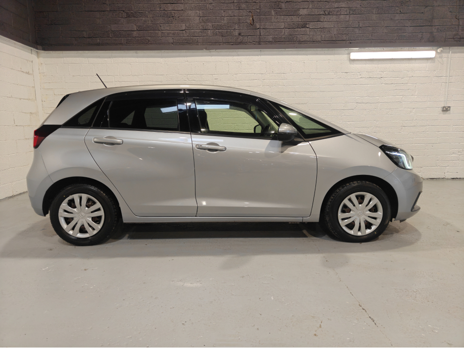 2020 Honda Fit - image 5