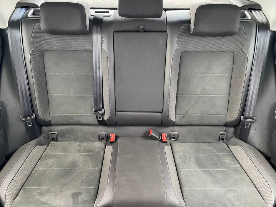 2022 Volkswagen T-Roc - image 12