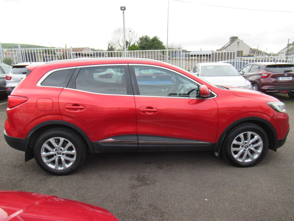 2017 Renault Kadjar - image 4