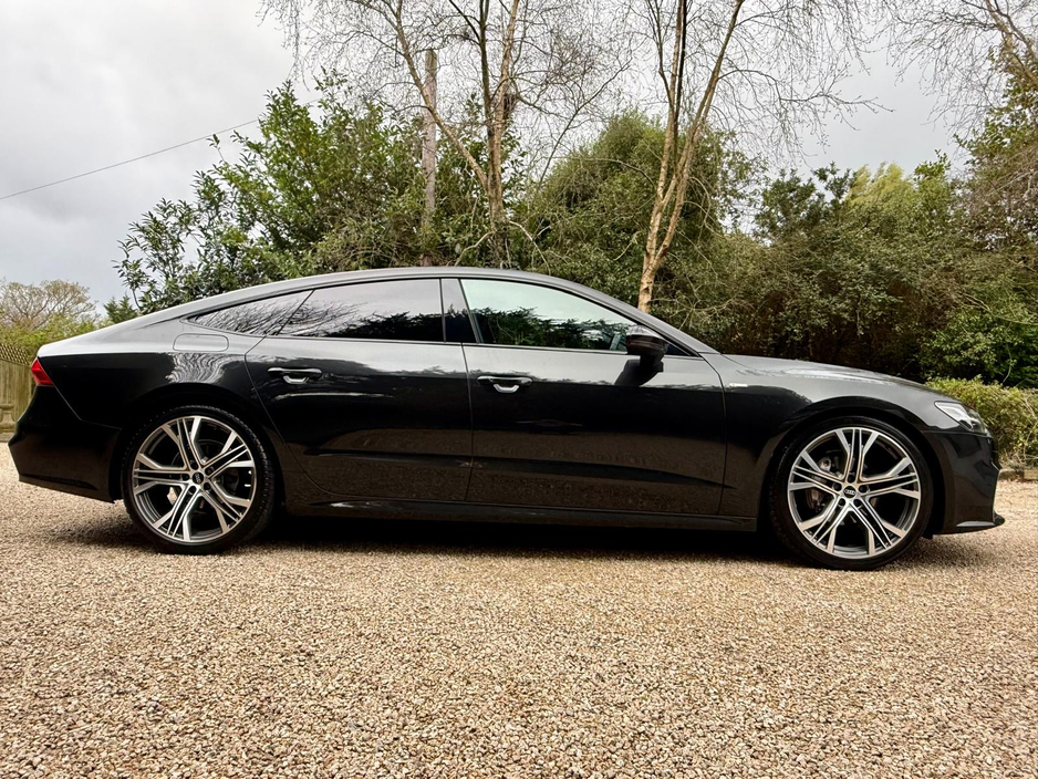 2021 Audi A7 - image 3