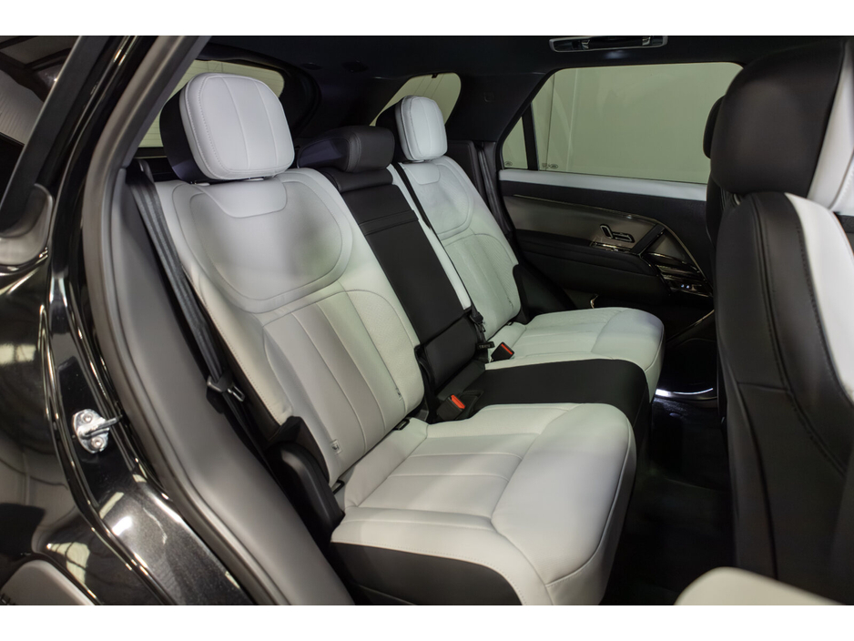 2026 Land Rover Range Rover Sport - image 11