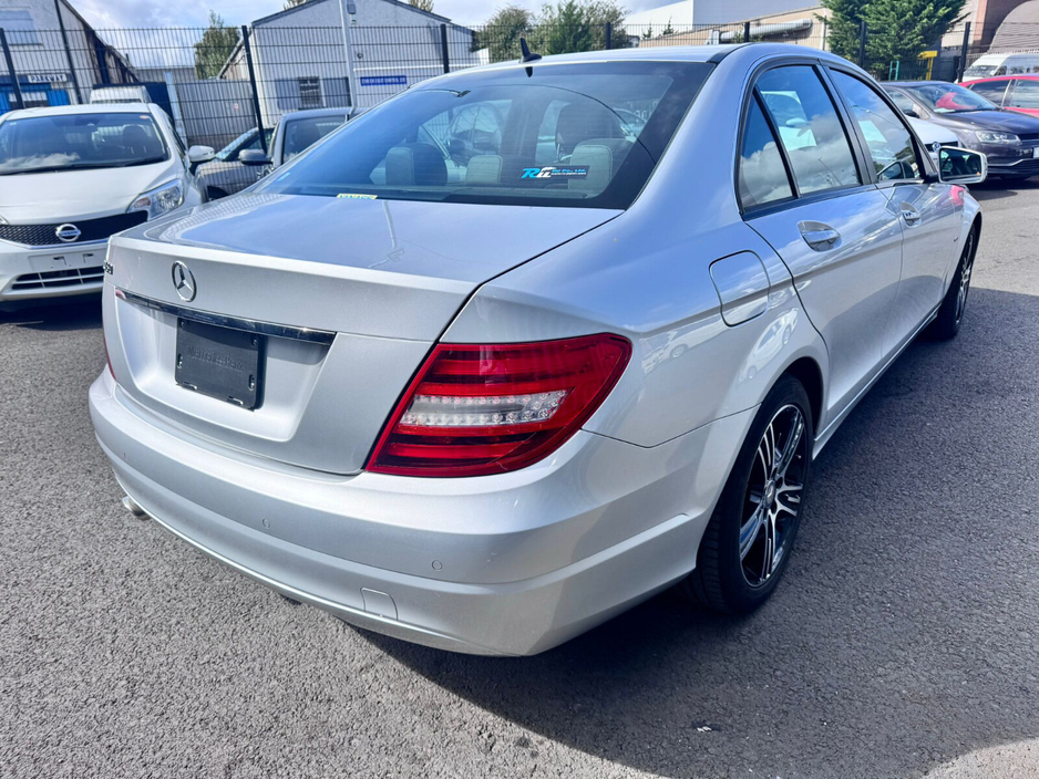 2014 Mercedes-Benz 220  €16,499