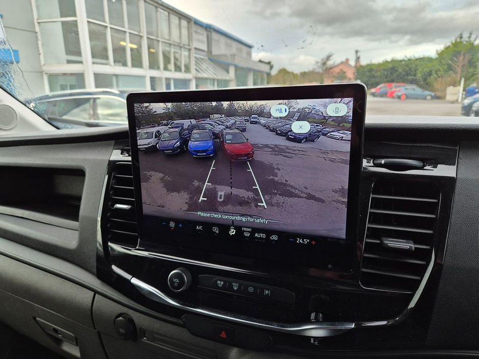 2024 Ford Transit - image 8