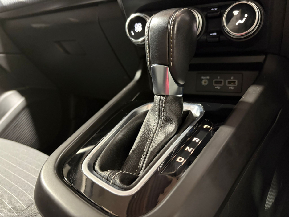 2022 Renault Arkana - image 7