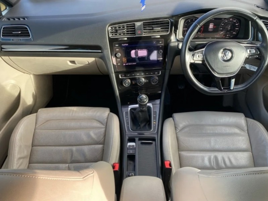 2019 Volkswagen Golf - image 6