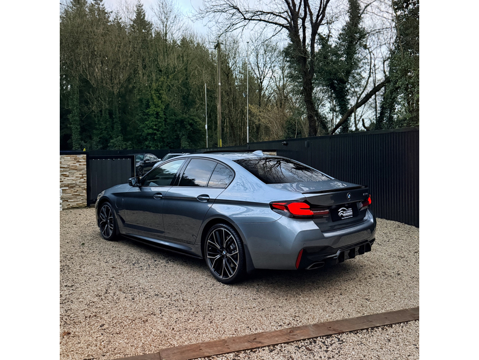 2021 BMW 5 Series 2021 (211) BMW 530E MSPORT LCI PRO *SUNROOF €35,999
