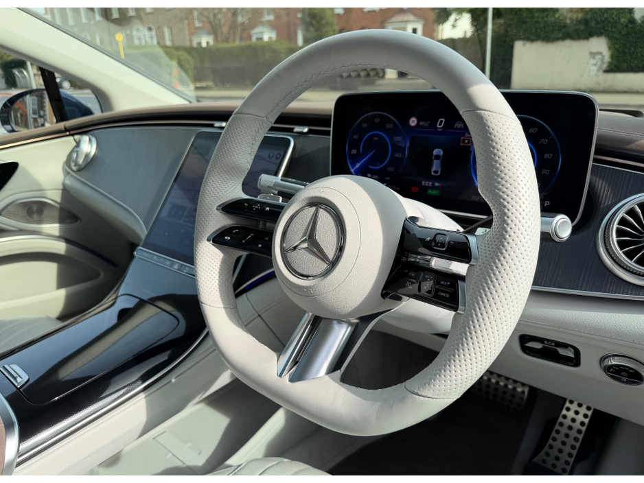 2022 Mercedes-Benz EQS - image 38