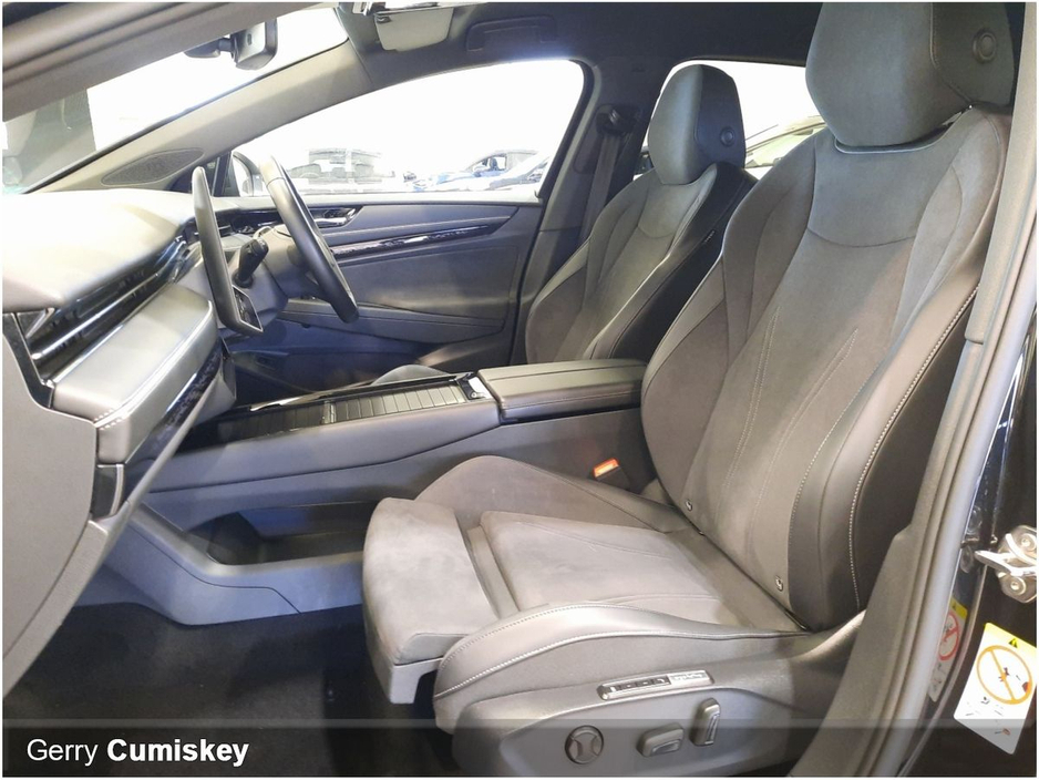 2025 Volkswagen ID.7 - image 4