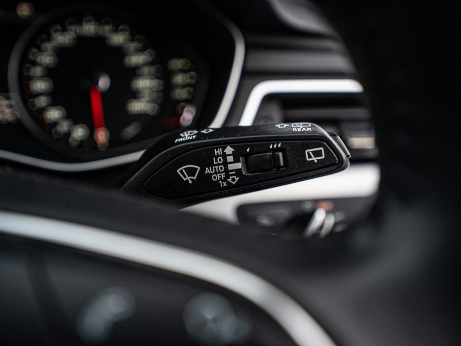 2016 Audi A4 - image 23