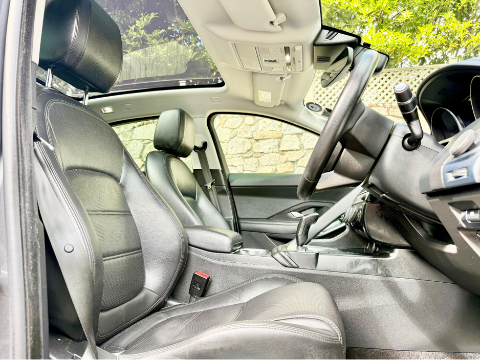 2019 Jaguar E-Pace - image 22