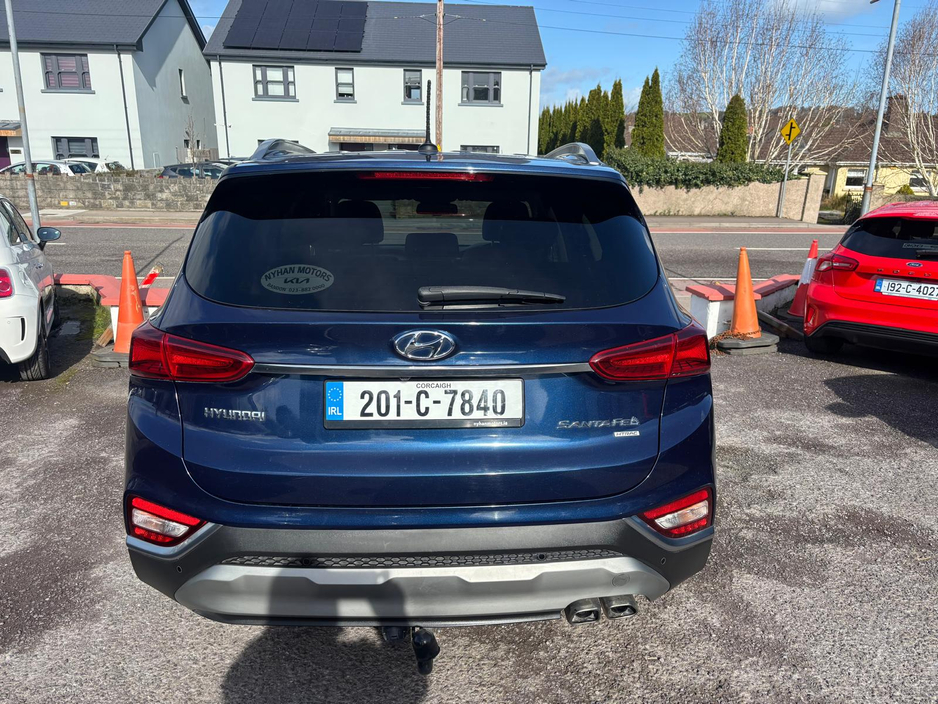 2020 Hyundai Santa Fe - image 10