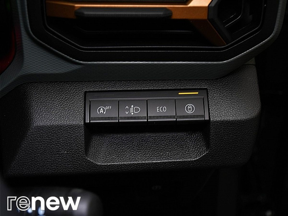 2025 Dacia Duster - image 19