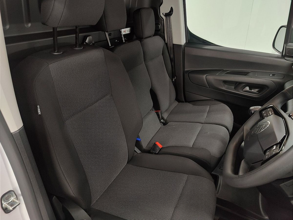 2025 Citroen Berlingo LWB Enterprise Plus From €109 Per Week €24,032