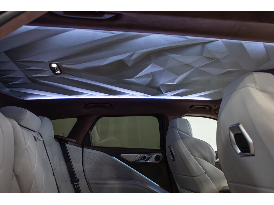 2024 BMW XM 50e €103,950