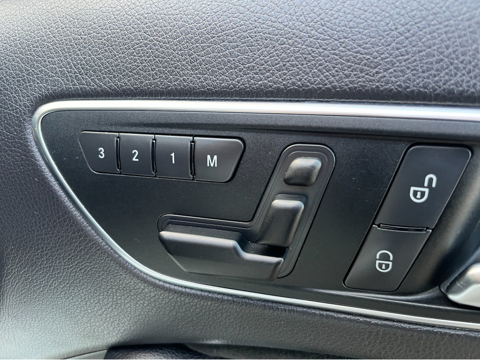 2013 Mercedes-Benz A Class A180 AMG AUTOMATIC 1.6 PETROL //LOW MILES//REVERSE CAMERA//FULL ELECTRIC MEMORY DRIVERS SEAT// €12,950