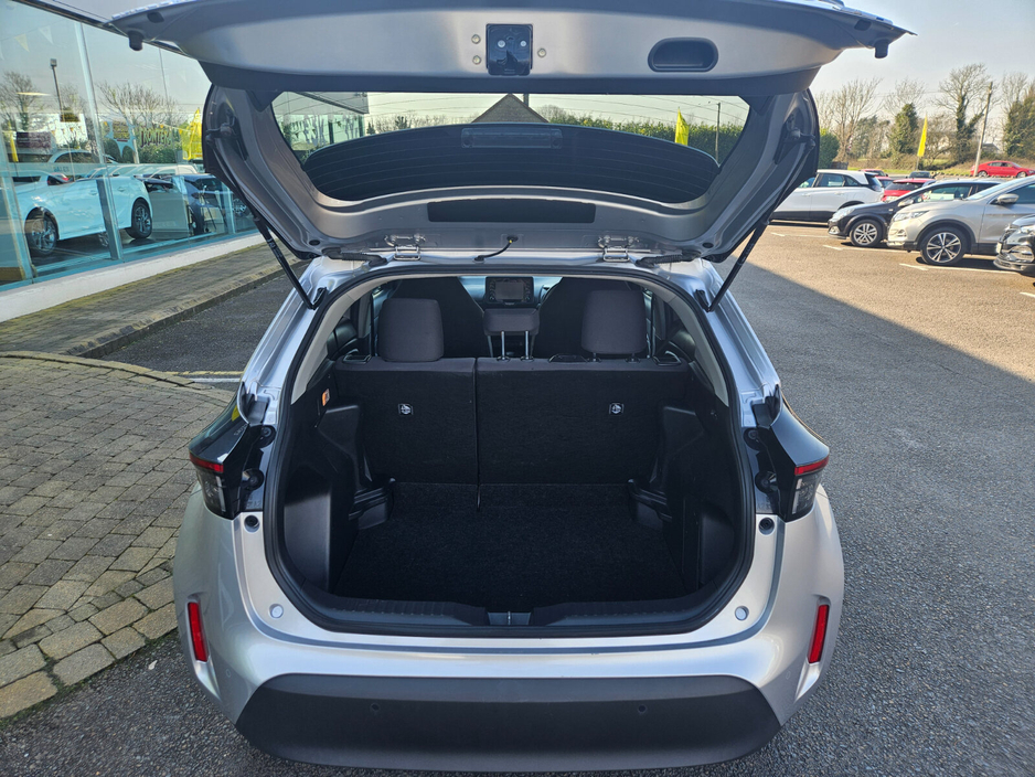 2021 Toyota Yaris Cross - image 6