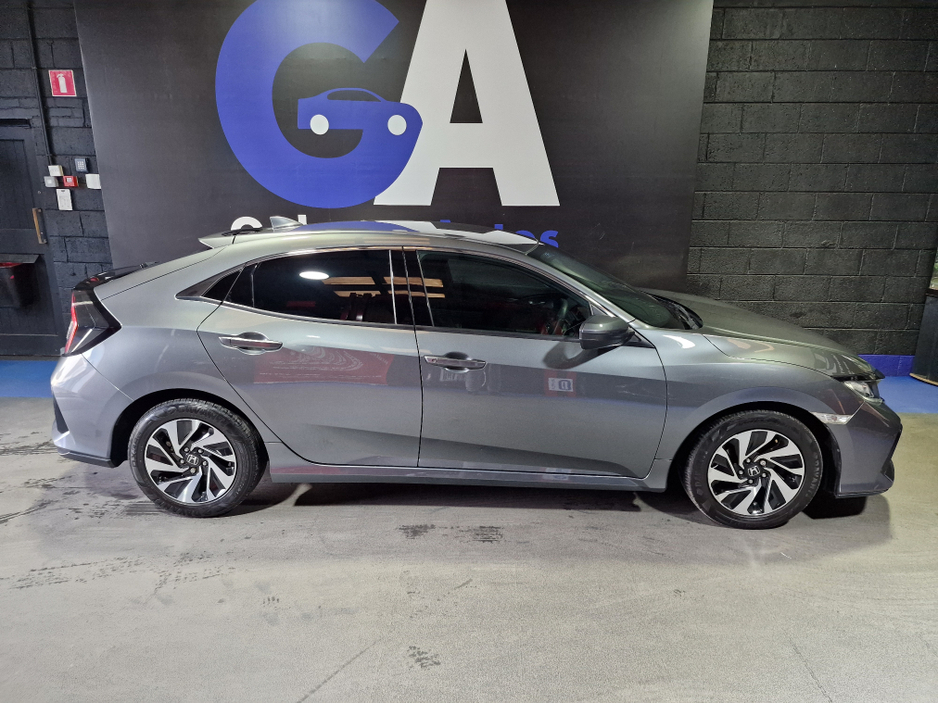 2019 Honda Civic SE VTEC-PETROL-LOW MILEAGE €15,950