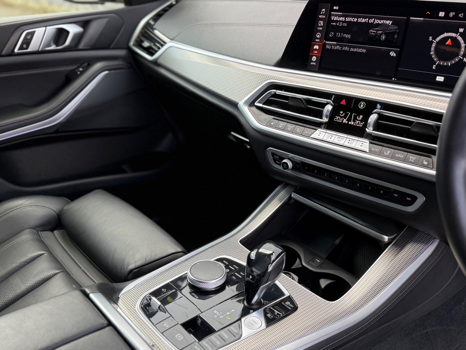 2021 BMW X5 - image 15