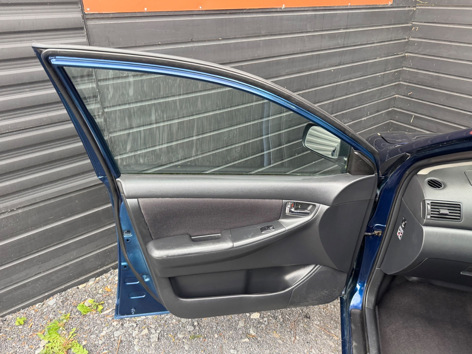 2006 Toyota Corolla - image 15