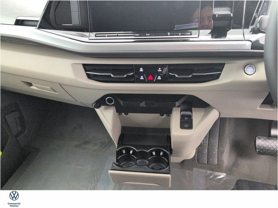 2026 Volkswagen Multivan - image 16