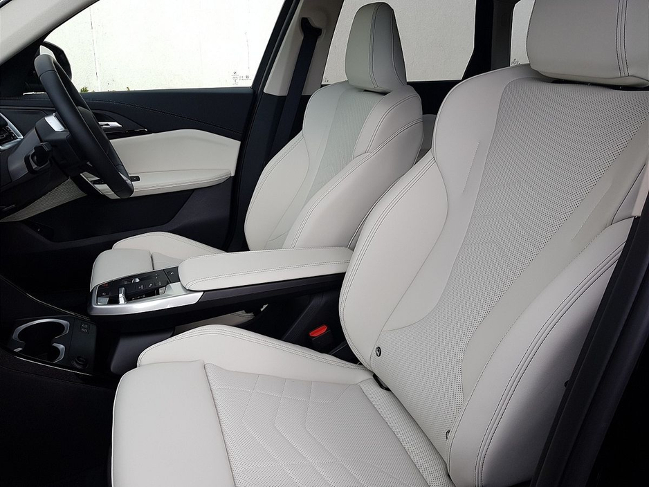 2026 BMW X1 - image 7