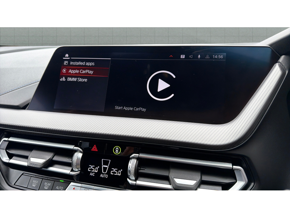 2020 BMW 1 Series - image 29