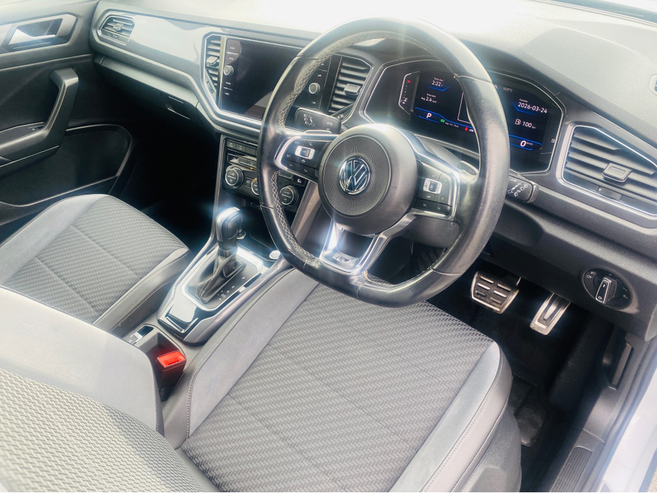 2020 Volkswagen T-Roc - image 11