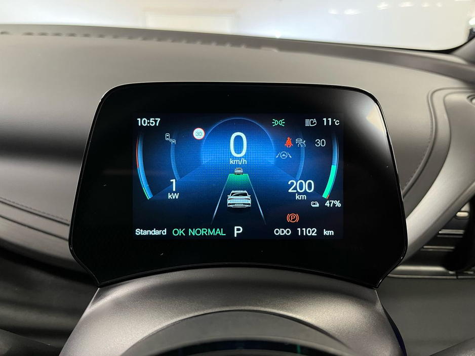 2025 BYD ATTO 3 - image 13