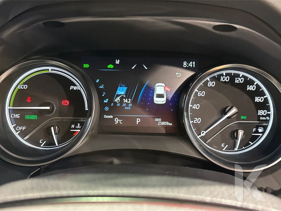 2022 Toyota Camry - image 10