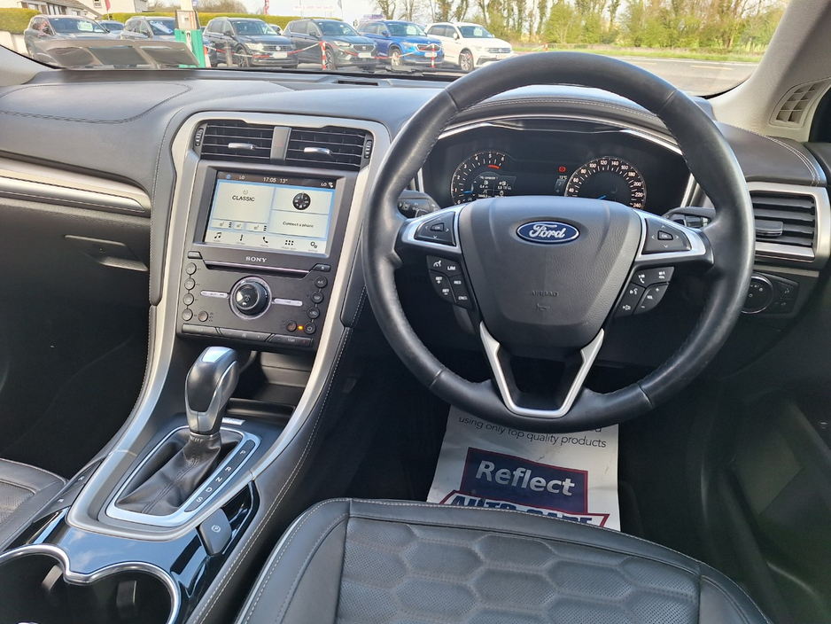 2018 Ford Mondeo - image 13