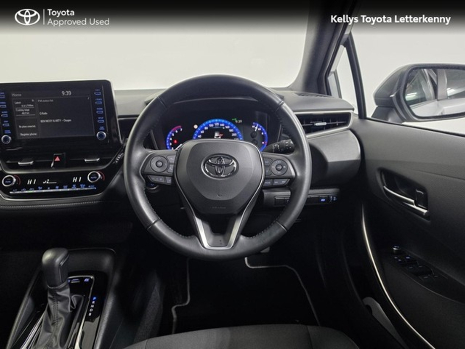 2023 Toyota Corolla - image 8