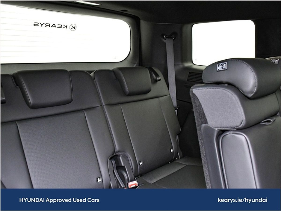 2025 Hyundai Santa Fe - image 17