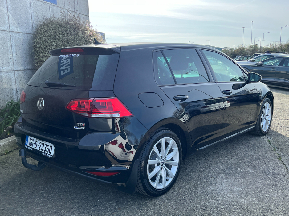 2016 Volkswagen Golf - image 4