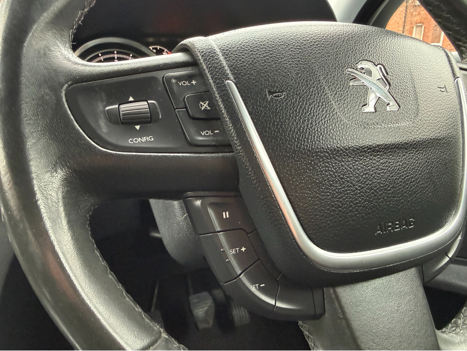 2014 Peugeot 508 - image 16