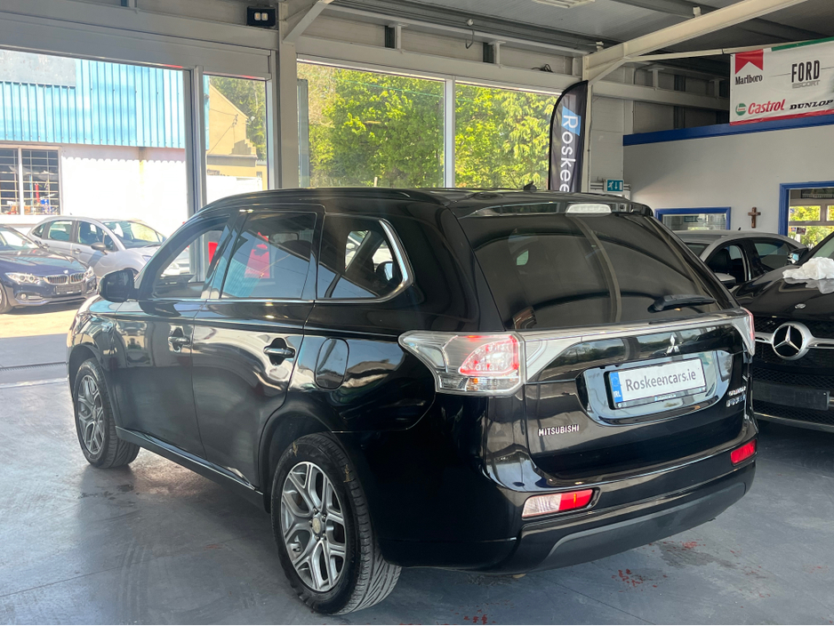 2015 Mitsubishi Outlander Mitsubishi 2.0 GX 4H PHEV 5DR A 1.6 GRAPHITE 3DR €12,950