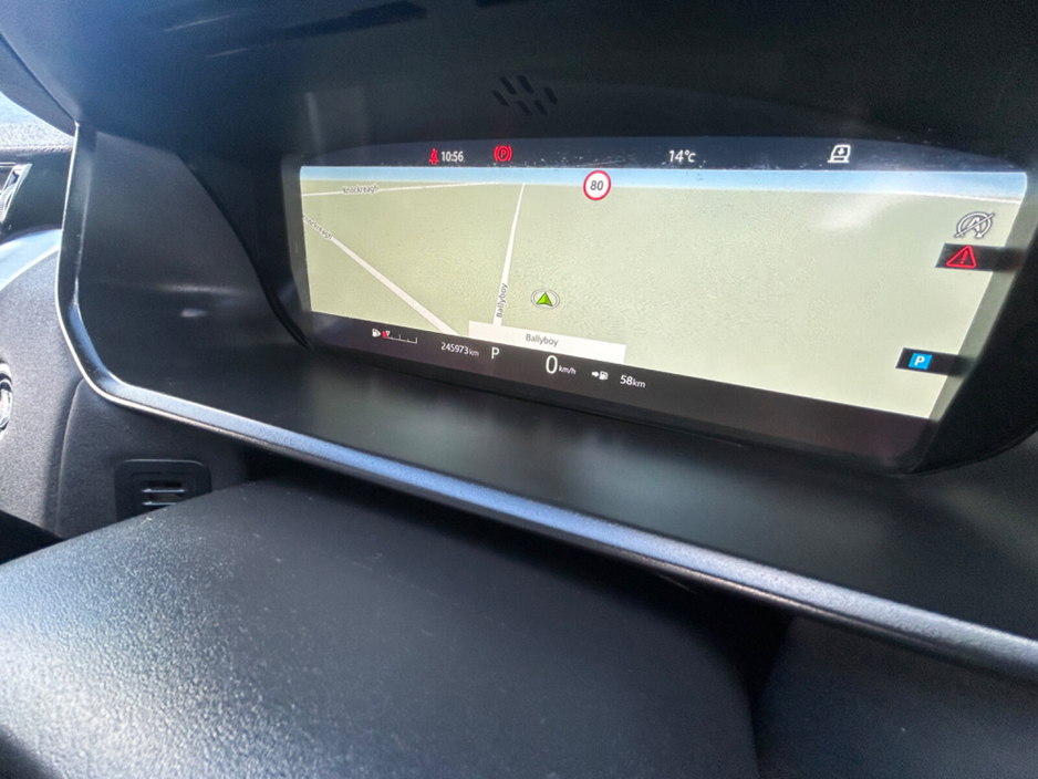 2019 Land Rover Discovery - image 25